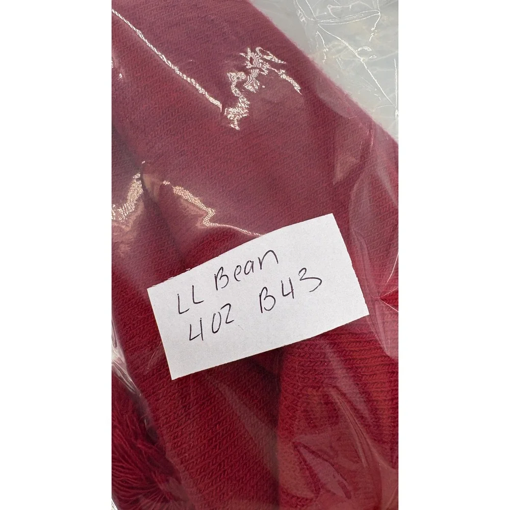 L.L. Bean Adult Pom Hat‎ Beanie Logo Winter Red Men Women One Size